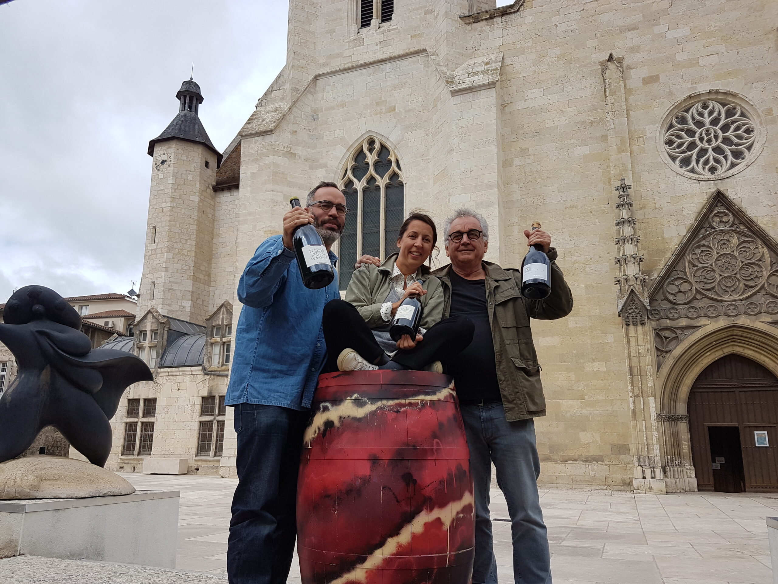 Agen Un Salon des vins au pied de la cathédrale Quidam Hebdo